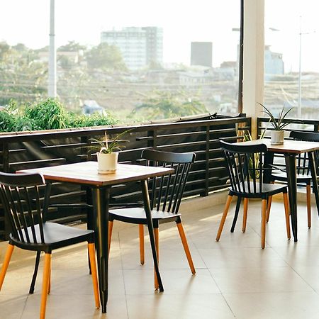Travelbee Airport Inn Lapu-Lapu City Exteriér fotografie