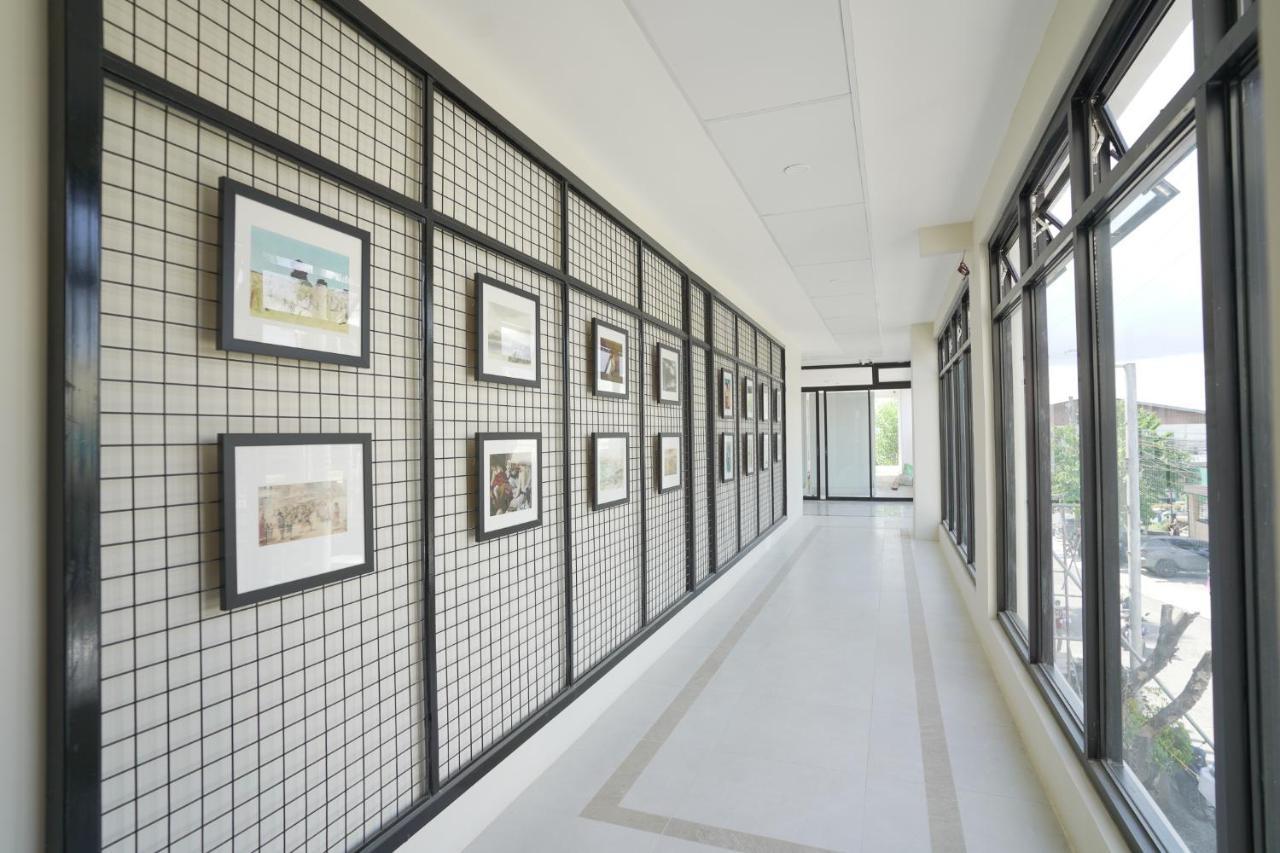 Travelbee Airport Inn Lapu-Lapu City Exteriér fotografie