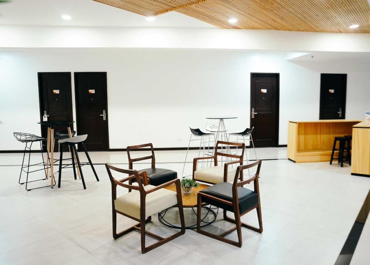 Travelbee Airport Inn Lapu-Lapu City Exteriér fotografie