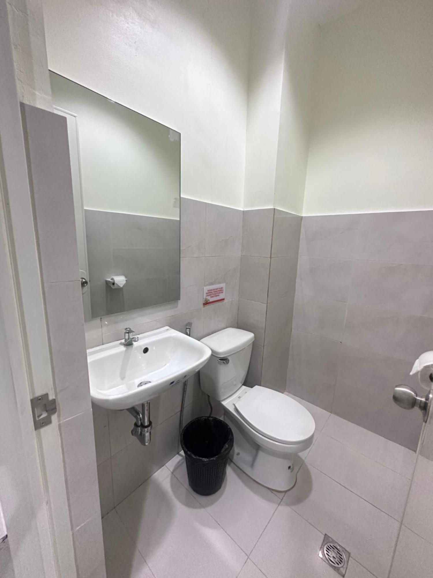 Travelbee Airport Inn Lapu-Lapu City Exteriér fotografie