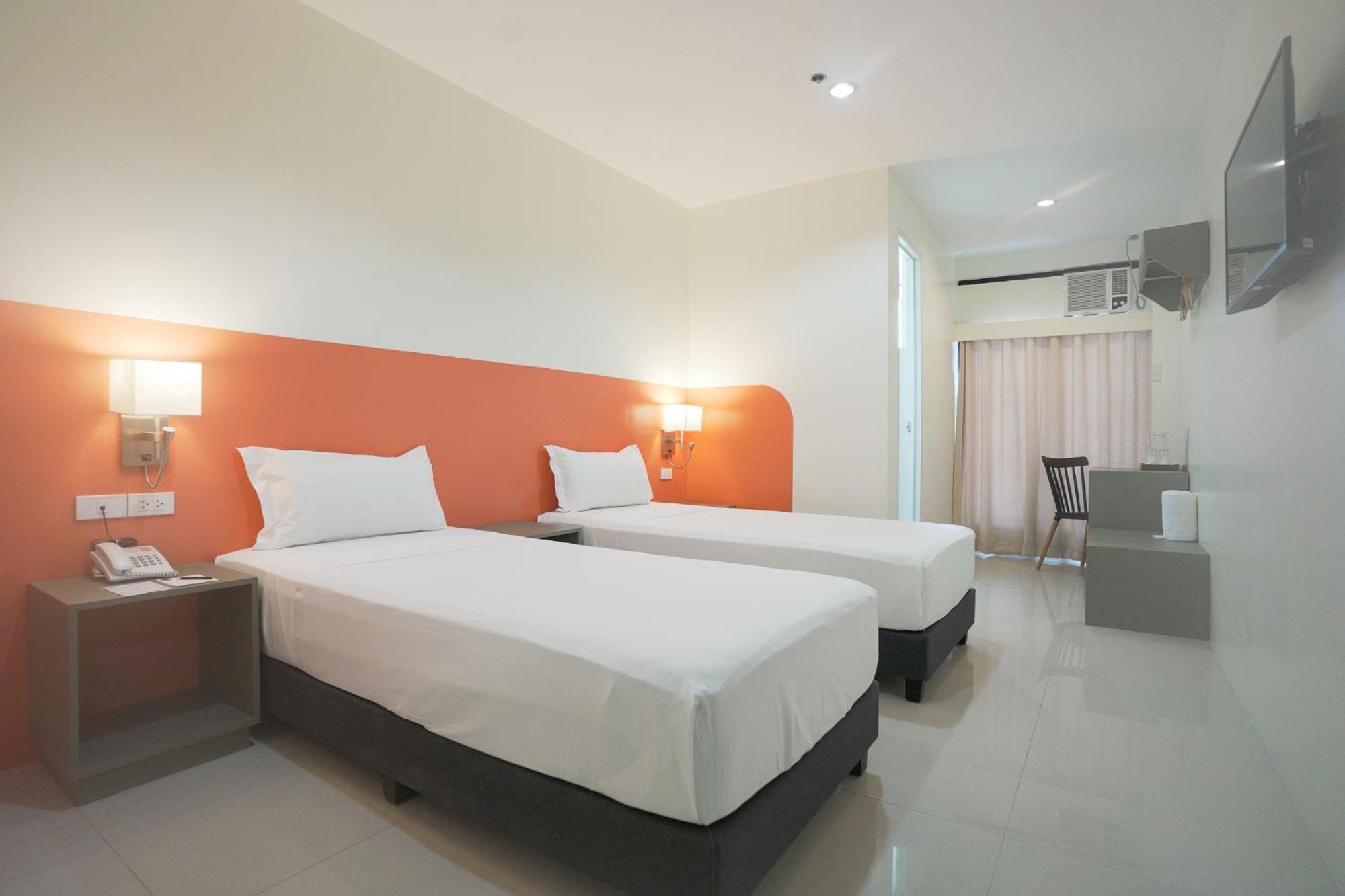 Travelbee Airport Inn Lapu-Lapu City Exteriér fotografie