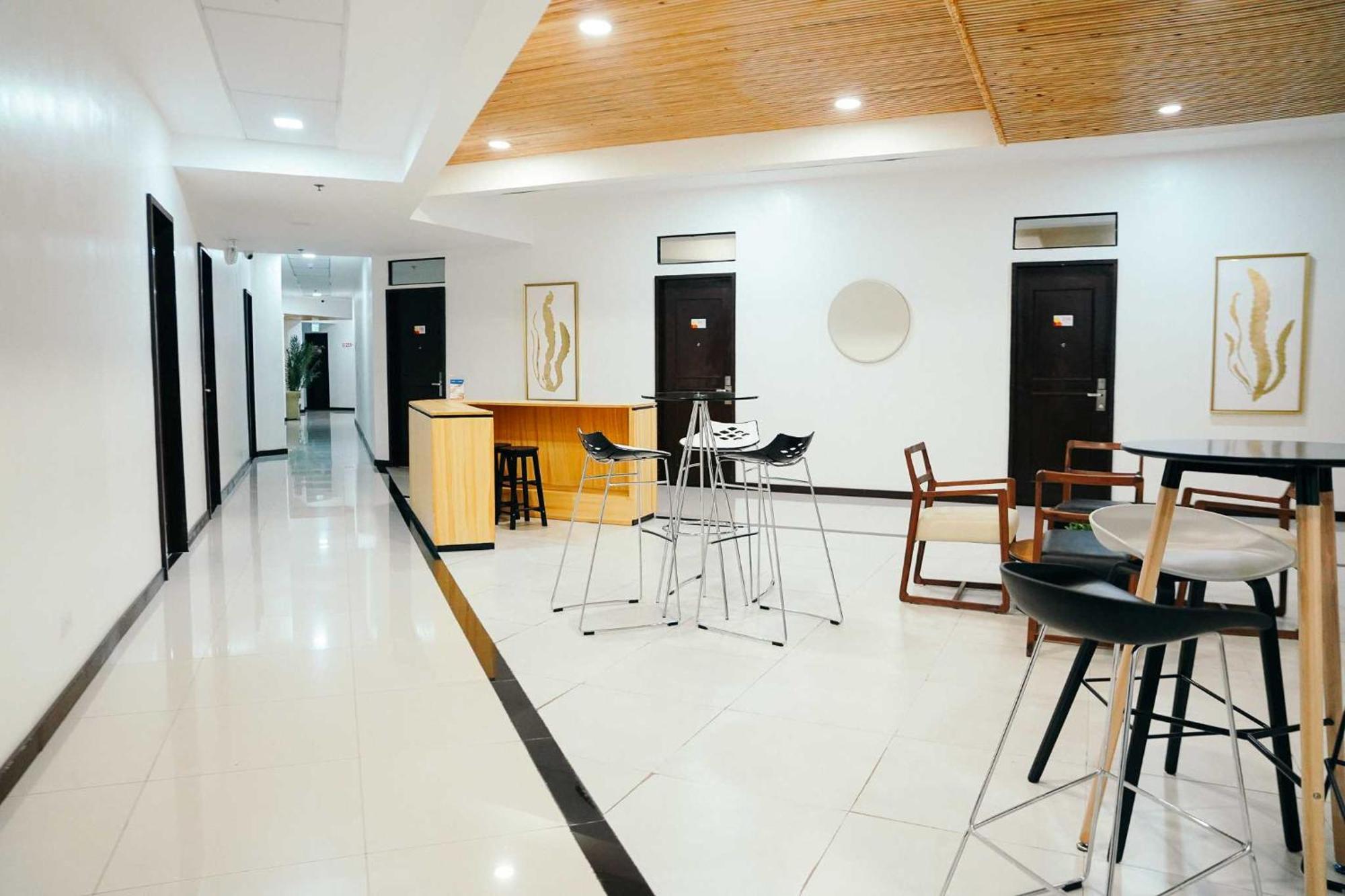 Travelbee Airport Inn Lapu-Lapu City Exteriér fotografie